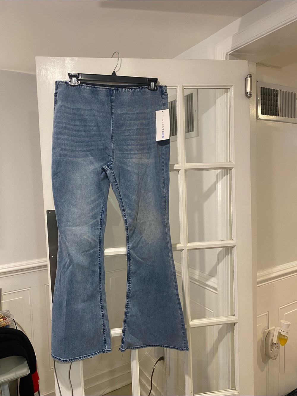 Tinseltown size XXL jeans inseam 31 inches New With Tags